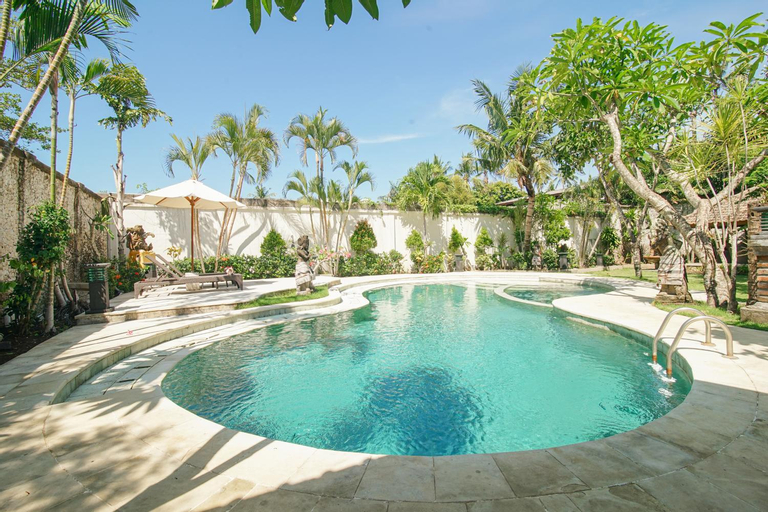 Swimming Pool 12