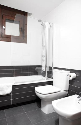 Bathroom 2, Apartahotel Castejón de Sos, Huesca