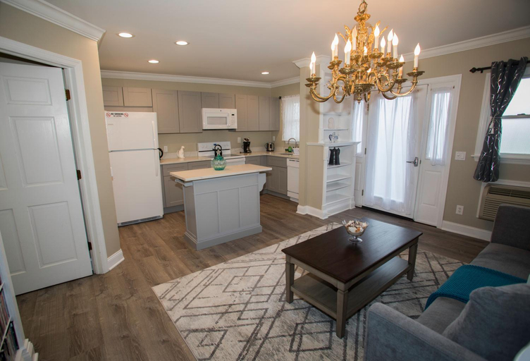 Dining Room 6