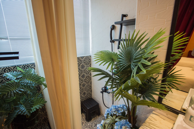 Bathroom 4, Anna King Hotel, Chiayi City