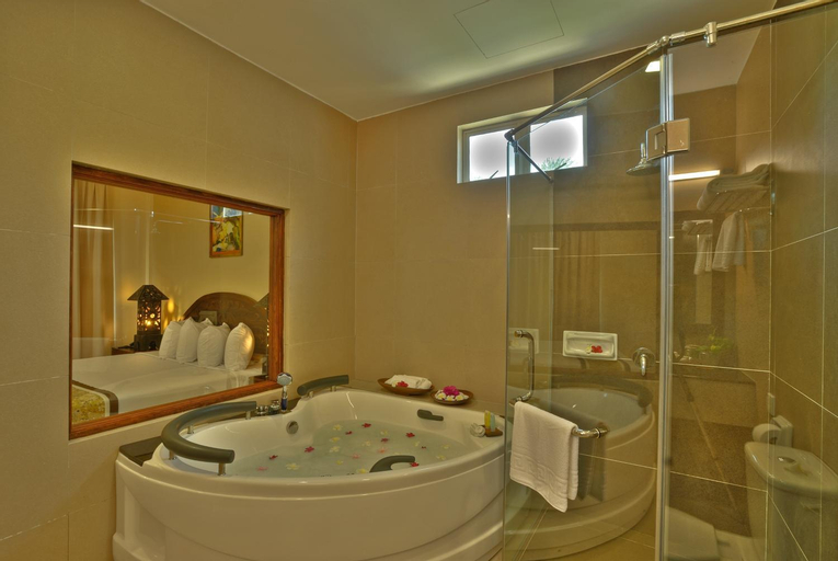 Bathroom 4
