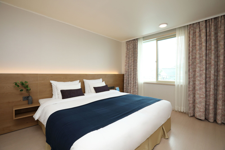 Bedroom 4, Bloom Hotel, Seogwipo