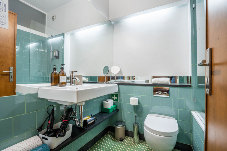 Bathroom 2, Firmeza388 Charming Flats, Porto
