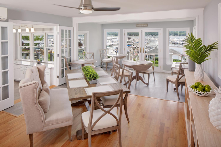 Others 5, Inn at Harbor Hill Marina, New London