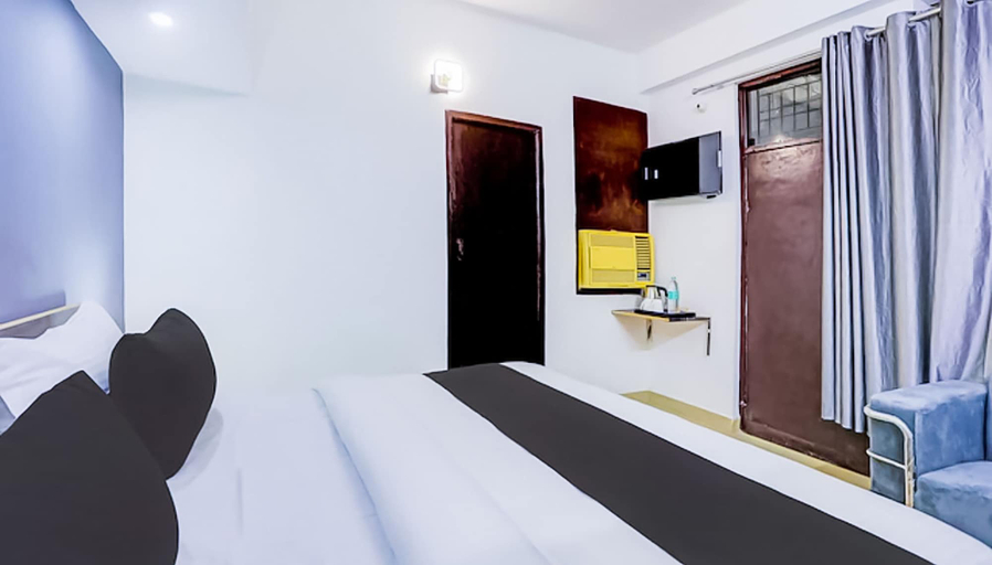 Bedroom 4, Roomshala 154 Hotel Atharv, Gautam Buddha Nagar