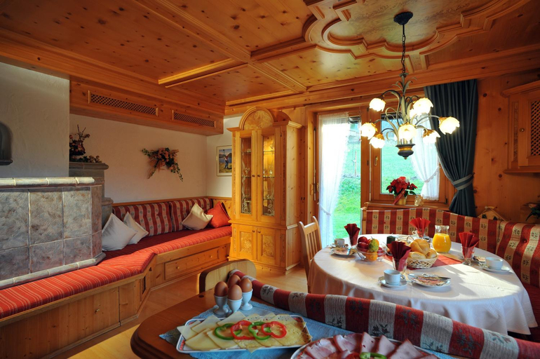 Food & Drinks 5, Gastehaus Holzl, Kitzbühel