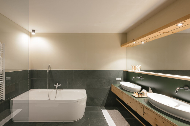 Bathroom 5, AROSEA Life Balance Hotel, Bolzano