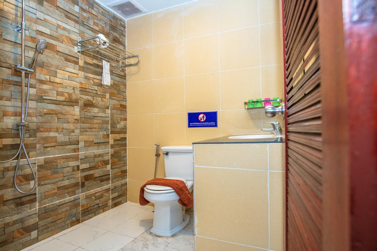 Bathroom 5