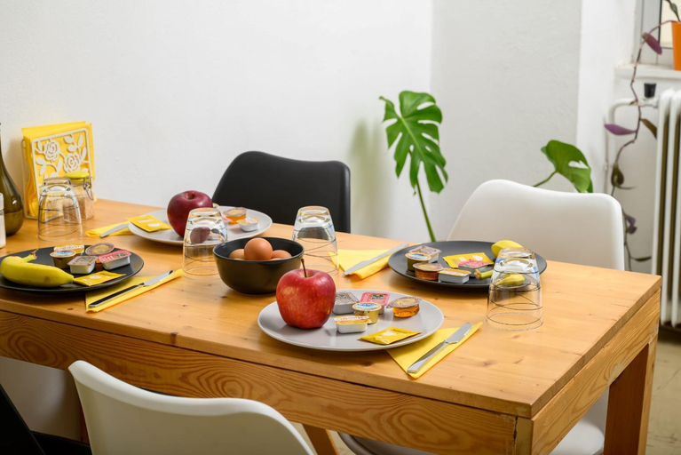 Food & Drinks 4, Crops Suites, Crete