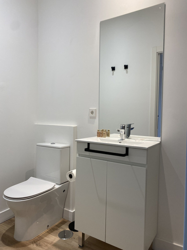 Bathroom 3, Fomento by Wynwood House, Madrid