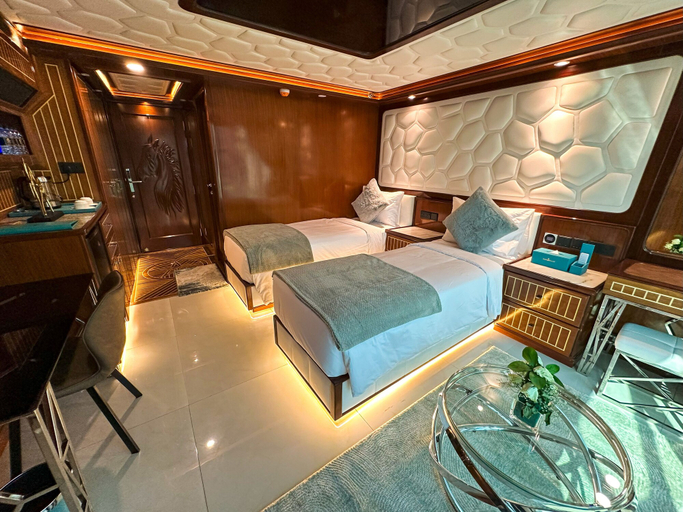 Bedroom 3, Orchid Overnight Superyacht, Yas Island
