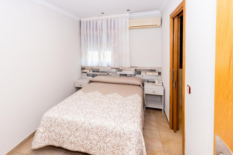 Others 4, Hostel Viky, Madrid