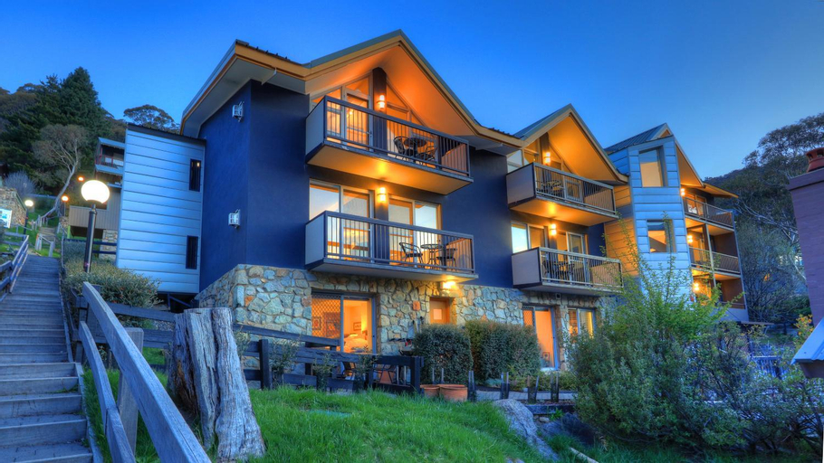Exterior & Views 1, Snowgoose Apartments, Snowy River
