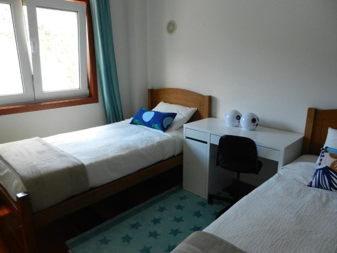 Bedroom 3, LUXURY LISBOA APARTMENT T2, Lisbon