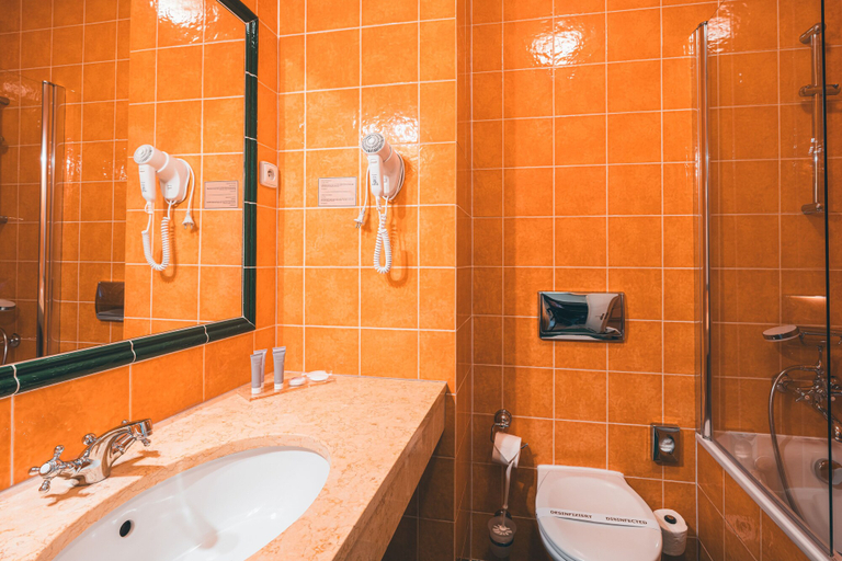 Bathroom 5, Hotel Elysee, Praha 1