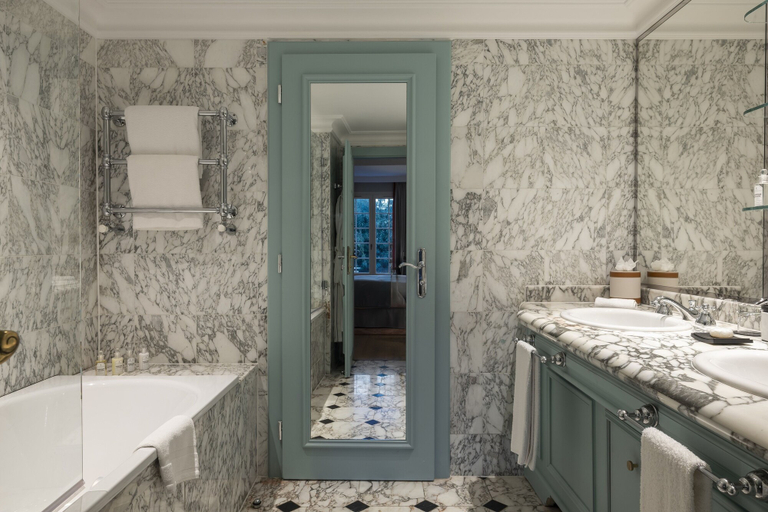 Bathroom 5, Althoff Hotel Villa Belrose, Var