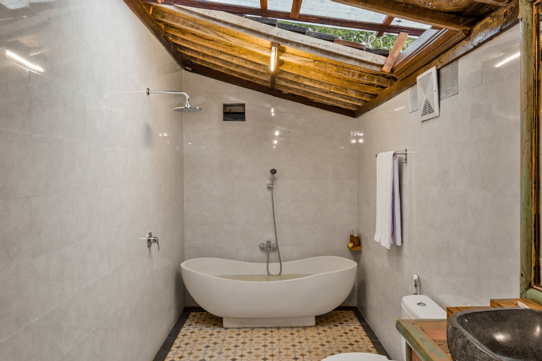 Bathroom 5