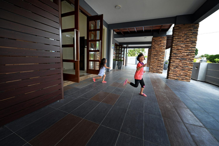 Others 5, Palm City Villa, Kuantan