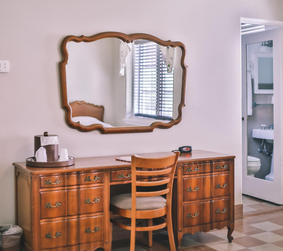 Bathroom 3, The Lodge at Wakulla Springs, Wakulla