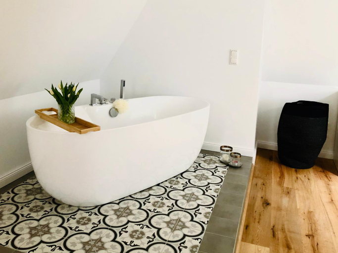 Bathroom 3, Das Stader Loft mit Sonnenbalkon, Stade
