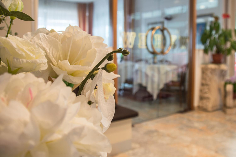 Public Area, Hotel West End, Savona