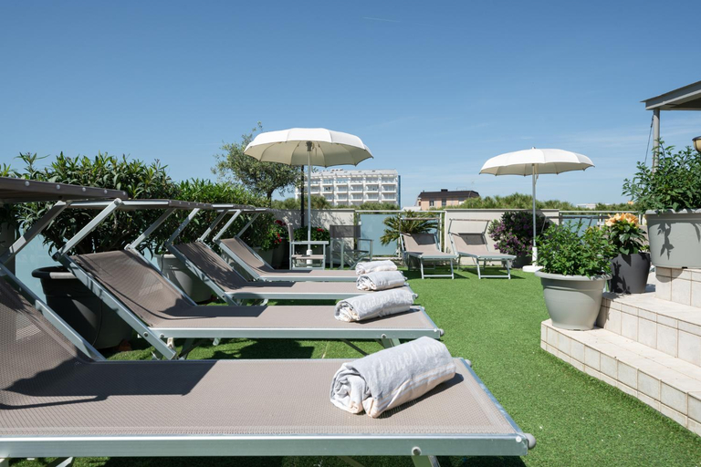 Others 5, Residence Capitol, Rimini