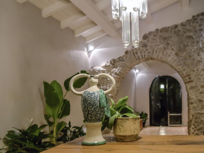 Public Area 4, Tale Restaurant & Suite, Catania