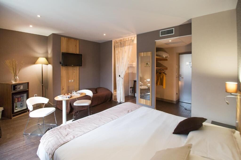 Bedroom 3, Hôtel Le Turenne, Corrèze