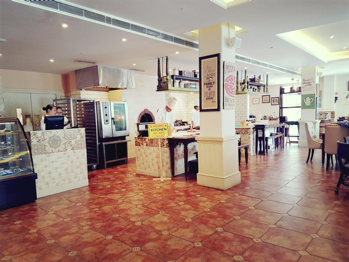 Food & Drinks 5, The Palms Town & Country Club - Resort, Gurgaon