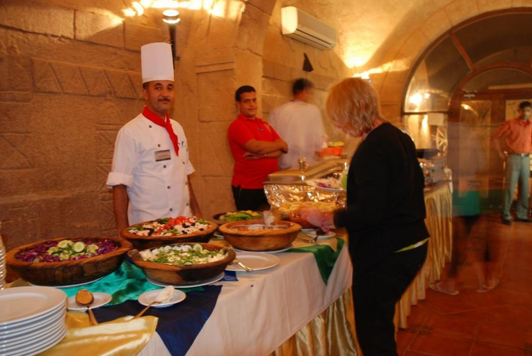 Food & Drinks 4, Marsa Nakari Village, Marsa 'Alam