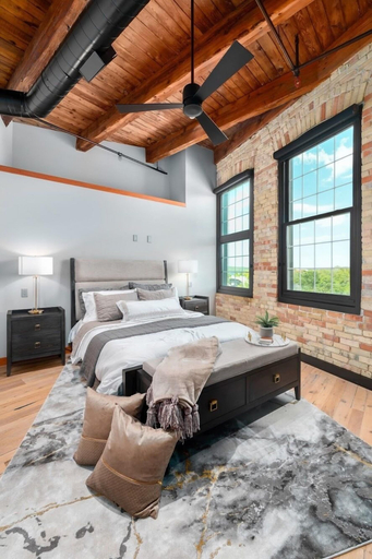 Bedroom 2, Exquisite 3BDR Penthouse in Downtown TC, Grand Traverse