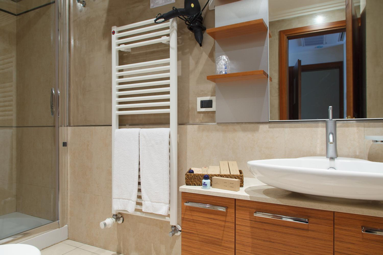 Bathroom 8