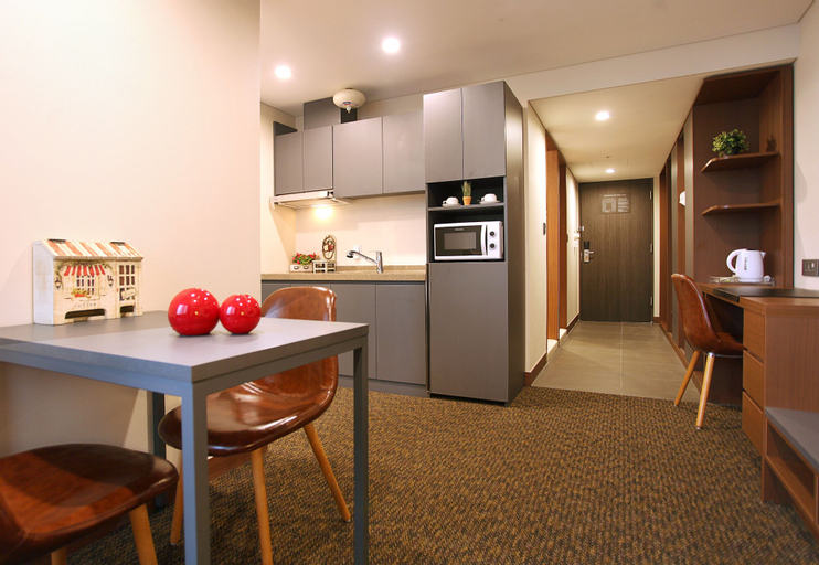Dining Room 25