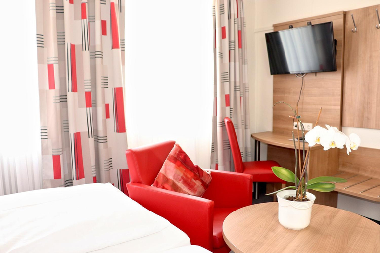 Bedroom 2, Bayerischer Hof, Bodenseekreis