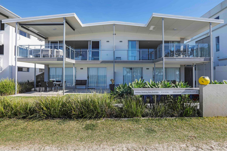 Exterior & Views 2, Sandbox Luxury Beach Front Apartments, Gold Coast