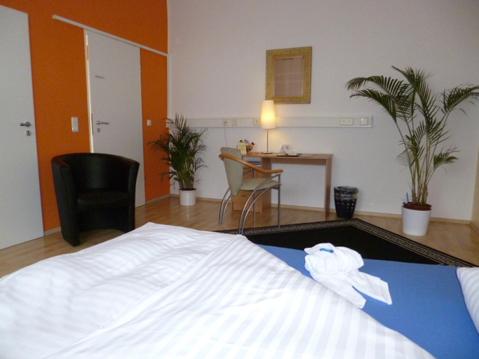 Bedroom 3, Hotel Restaurant Marbella, Minden-Lübbecke
