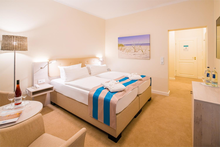 Bedroom 3, Hotel Bellevue, Ostholstein