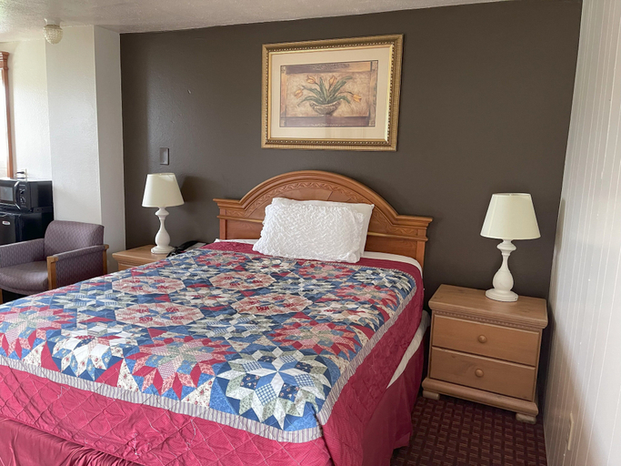 Bedroom 2, Royal A Motel, King