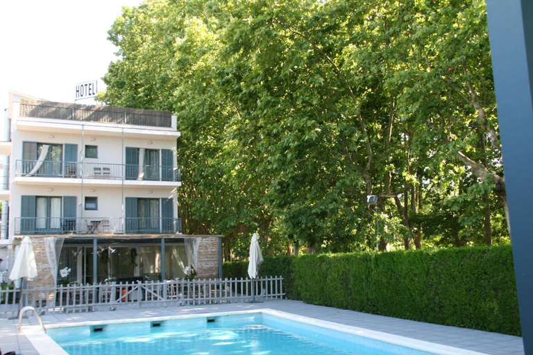 Others 5, Hotel L'Ast, Girona
