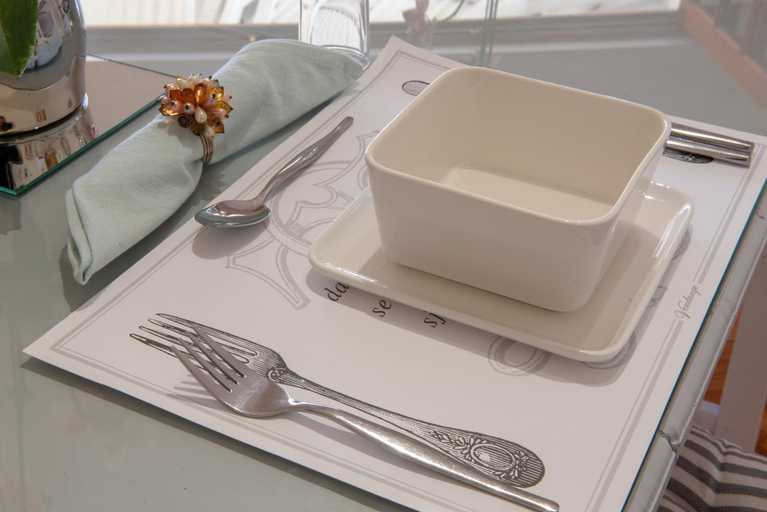 Food & Drinks, De Witte Huis, Thabo Mofutsanyane