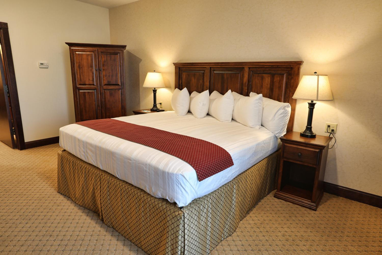 Bedroom 2, Arrow Hotel, Custer
