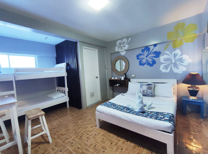 Bedroom 2, Casa Almarenzo Bed & Breakfast, Bolinao