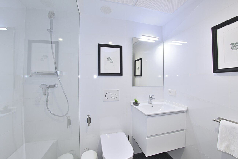 Bathroom 4, HoliHome Rambla 24, Alicante