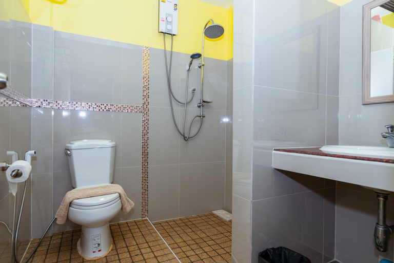 Bathroom 5