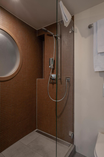Bathroom 6