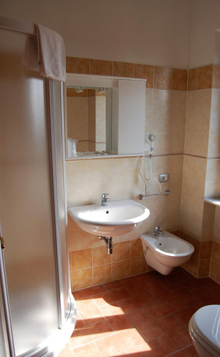 Bathroom 3, Mariani Bed&Breakfast, Siena