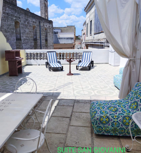 Others 4, Suite San Giovanni, Brindisi