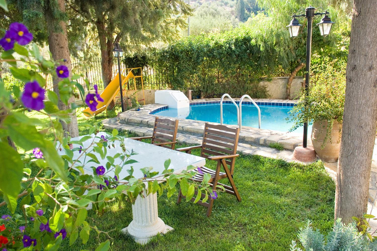 Others 3, Villa Daskalogianni, Crete