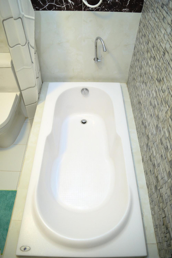 Bathroom 4, Phu Qui Hotel, Long My