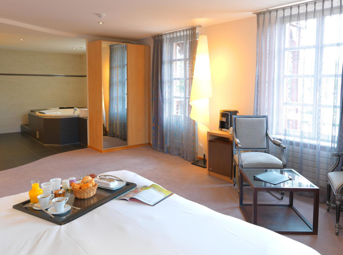 Bedroom, L'auberge Du Cheval Blanc et Spa, Bas-Rhin